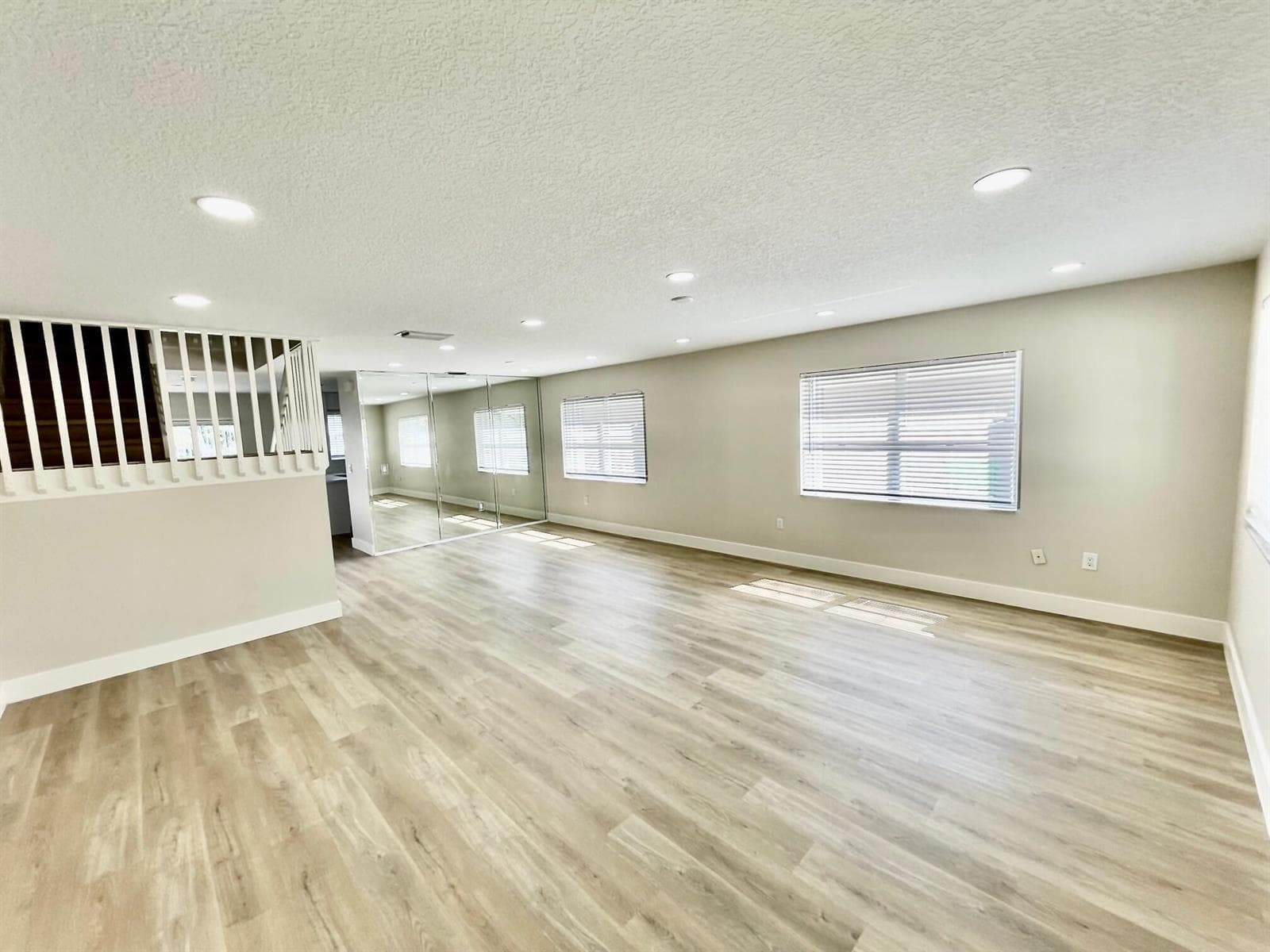 12149 NW 34TH Street, Sunrise FL 33323 photo 3