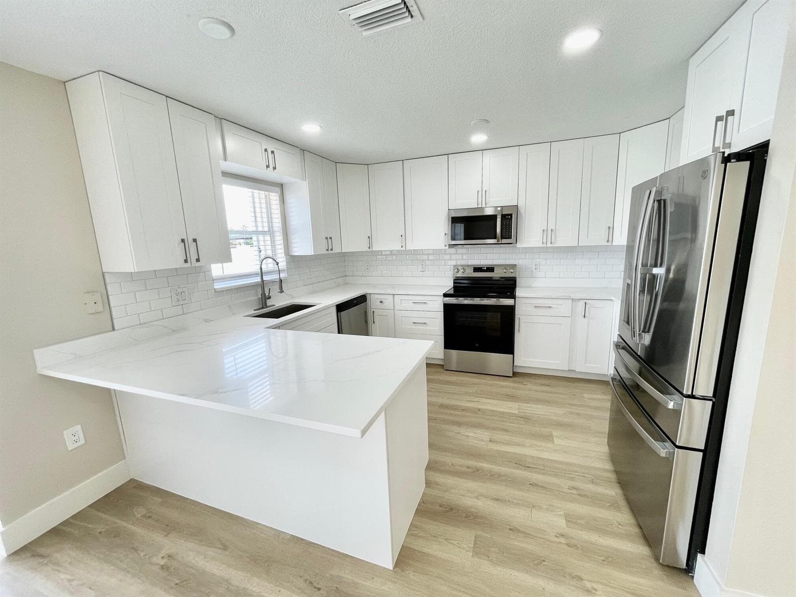 12149 NW 34TH Street, Sunrise FL 33323 photo 5