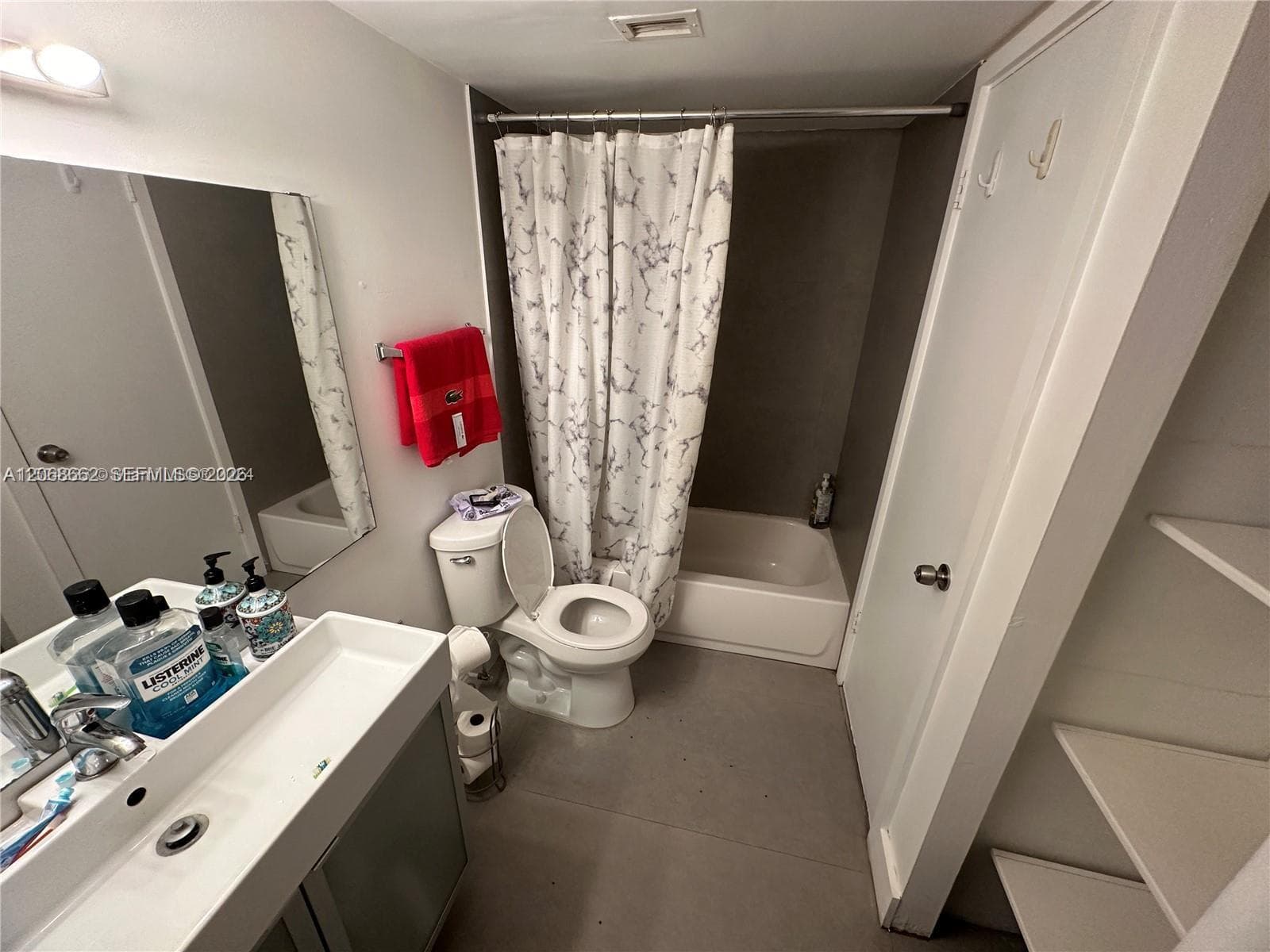 486 NW 165th St # b-303, Miami FL 33169 photo 5