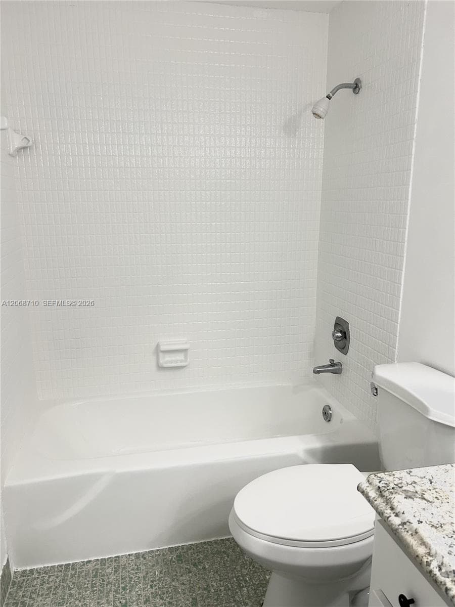 4400 Hillcrest Dr # 408B, Hollywood FL 33020 photo 5