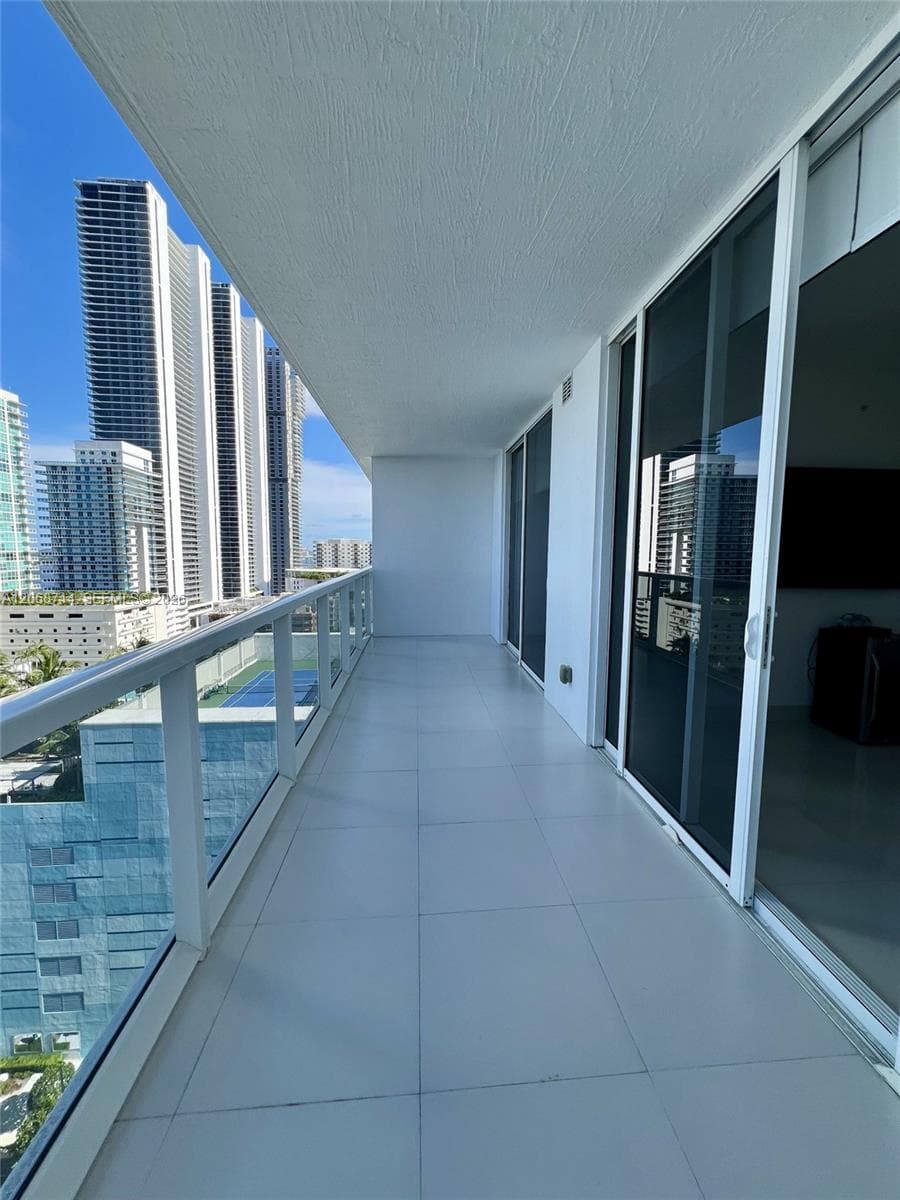 600 NE 27th St # 1604, Miami FL 33137 photo 3