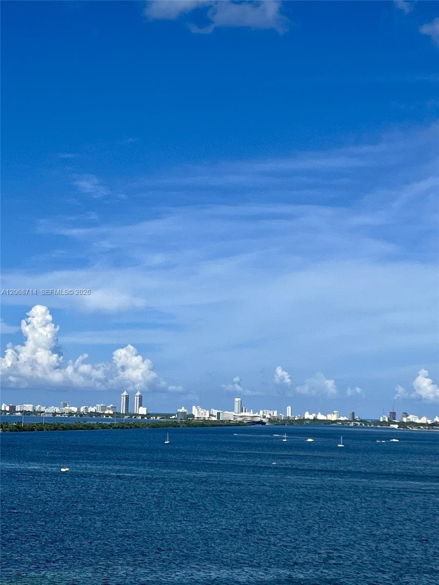 600 NE 27th St # 1604, Miami FL 33137