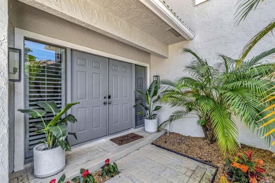 11839 PEBBLEWOOD Drive, Wellington FL 33414 photo 2