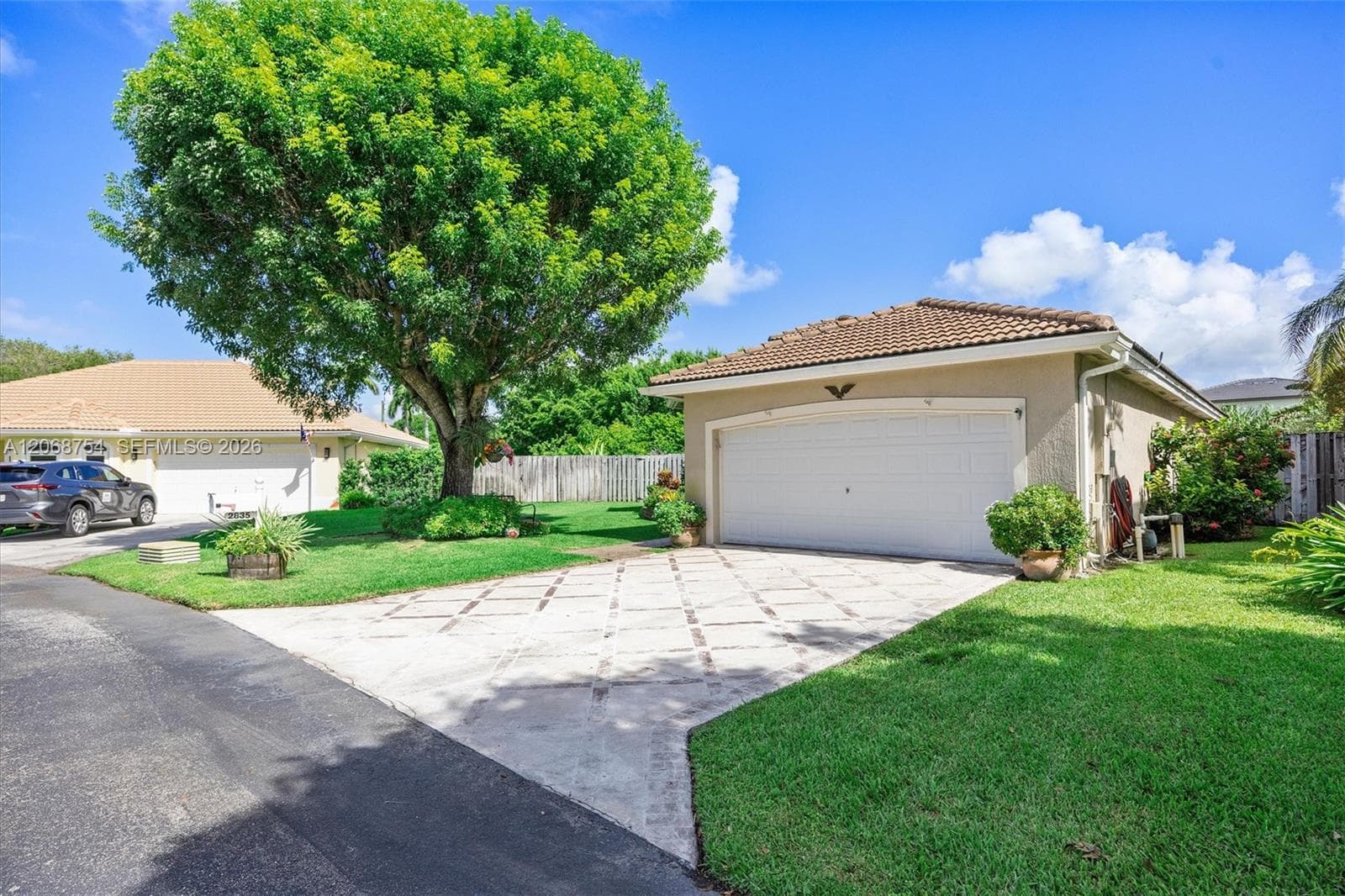 2835 SE 4th Pl, Homestead FL 33033 photo 2