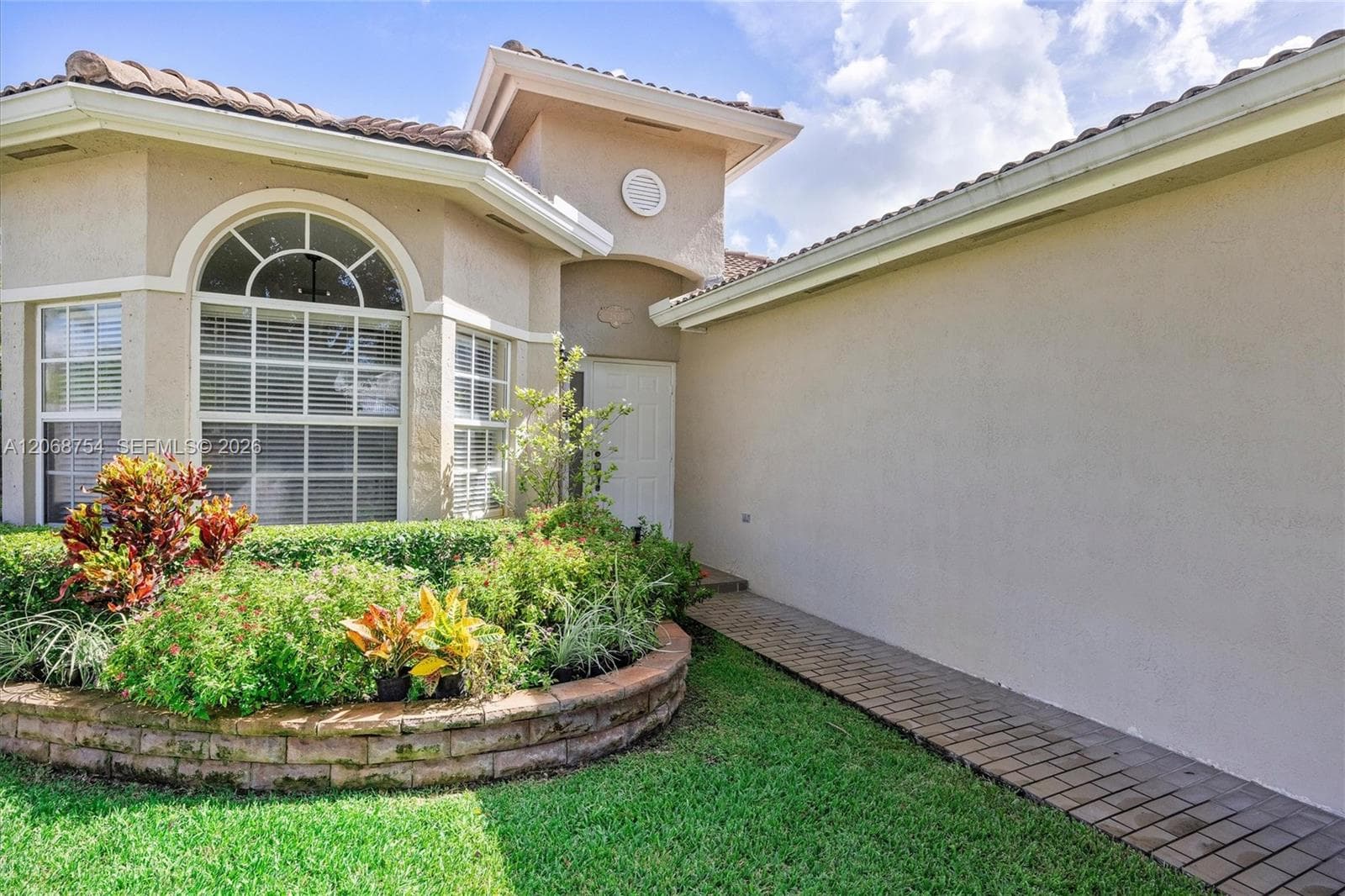 2835 SE 4th Pl, Homestead FL 33033 photo 4