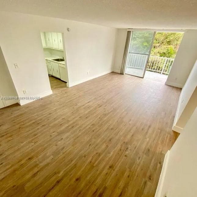 492 NW 165th St Rd # 415, Miami FL 33169 photo 3