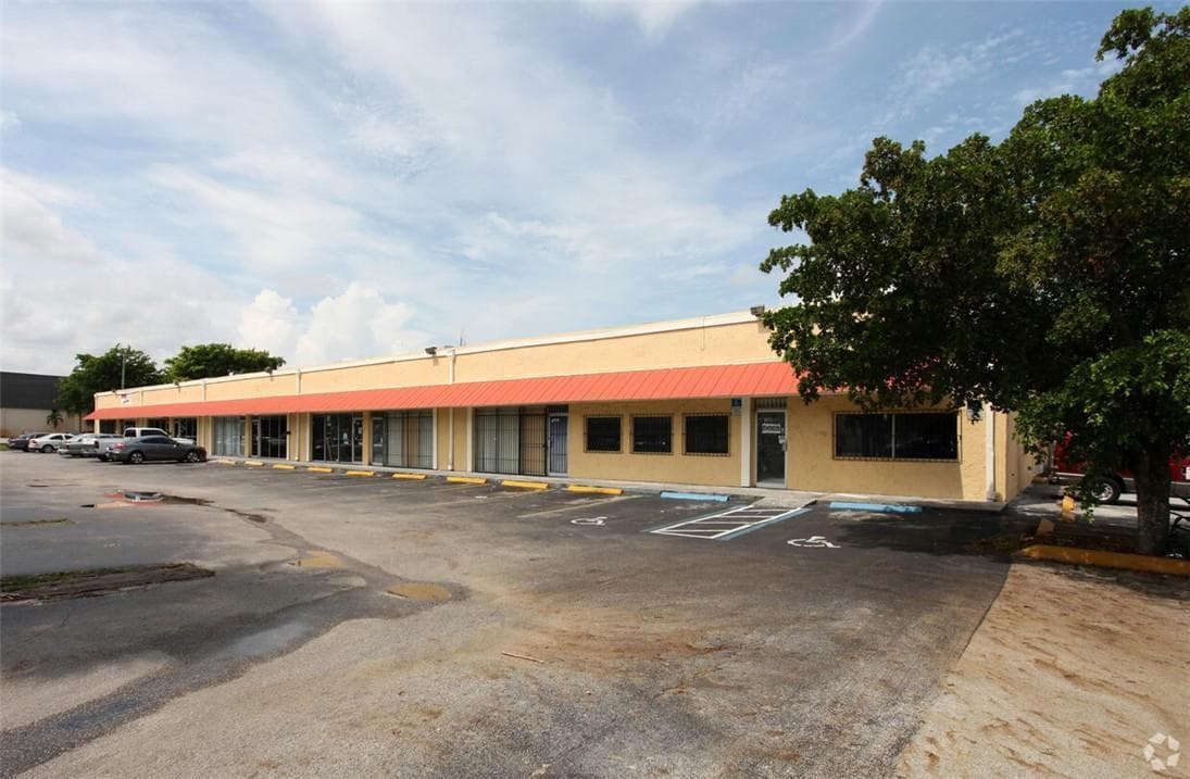 1601 NW 38TH Avenue, Lauderhill FL 33311