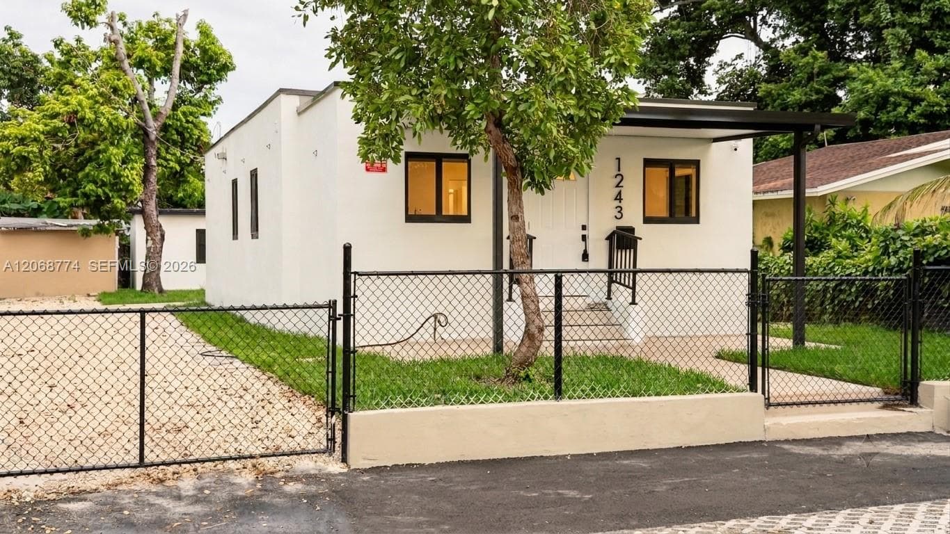 1243 NW 29th Ter, Miami FL 33142