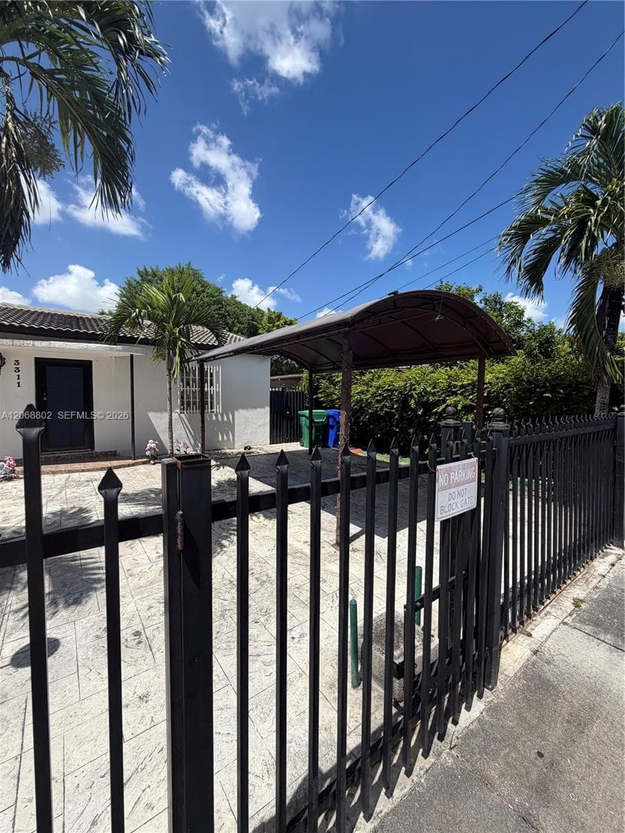 3311 NW 16th Ter, Miami FL 33125 photo 3