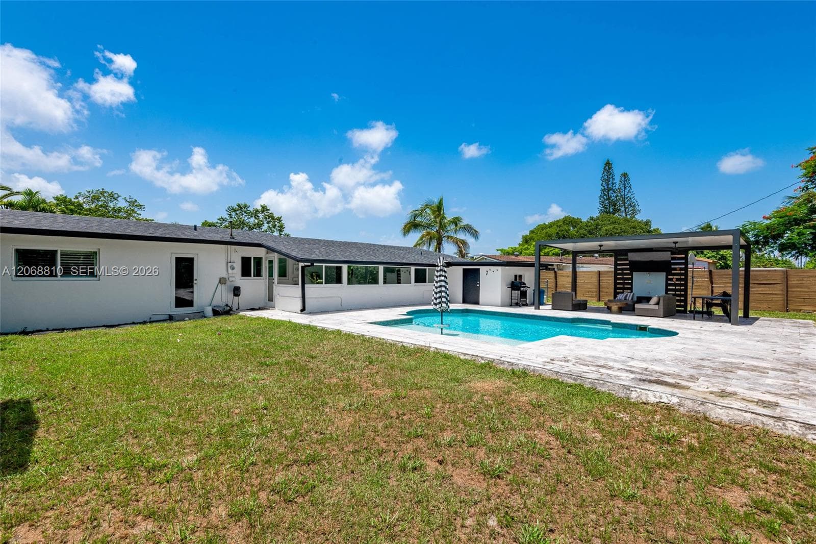 18145 SW 95th Ct, Palmetto Bay FL 33157 photo 4