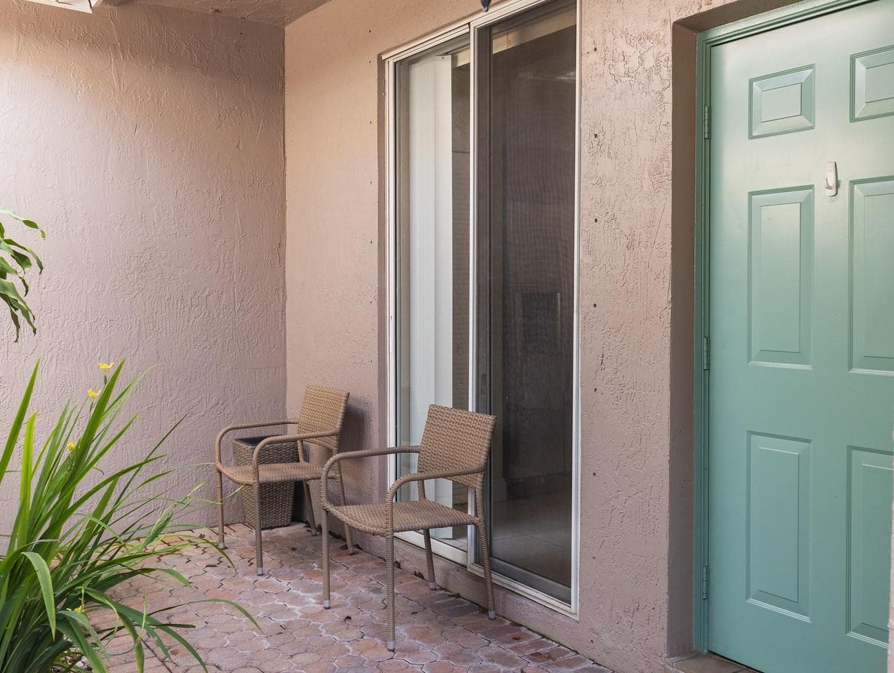 2491 Aragon Boulevard # 2, Sunrise FL 33322 photo 2
