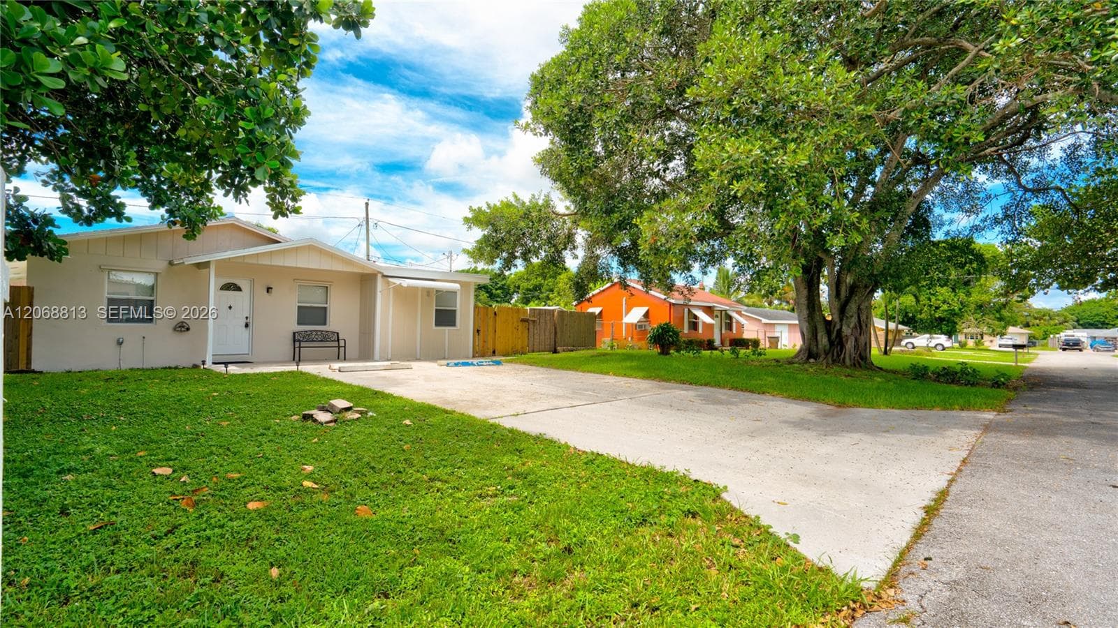 3344 Plaza Pl, Lake Worth FL 33462