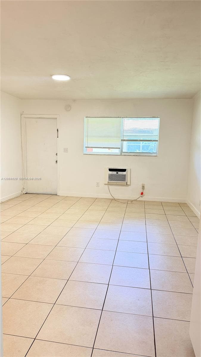 717 NE 1st St # 5, Hallandale Beach FL 33009