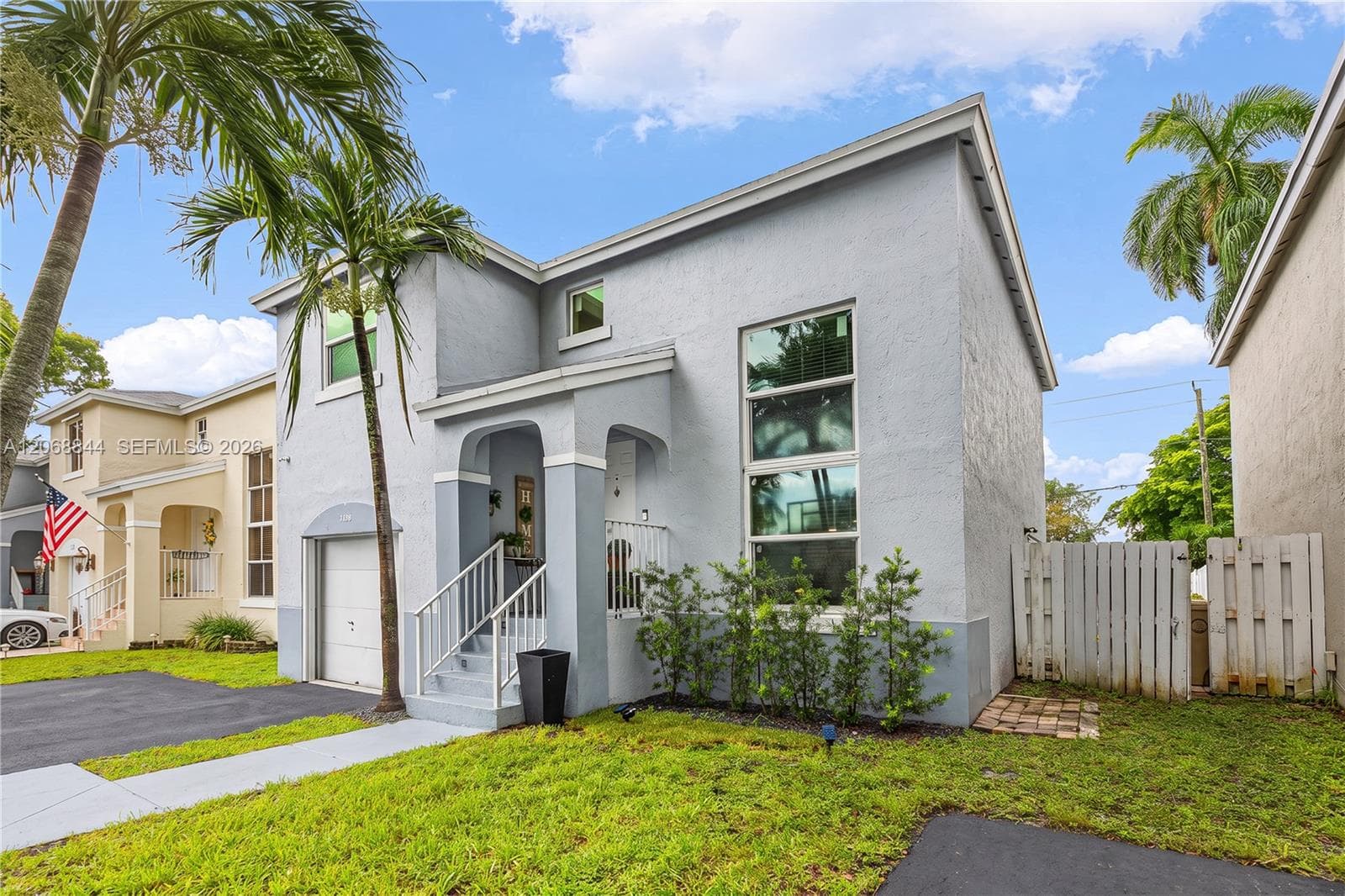 7216 SW 44th Ct, Davie FL 33314 photo 2