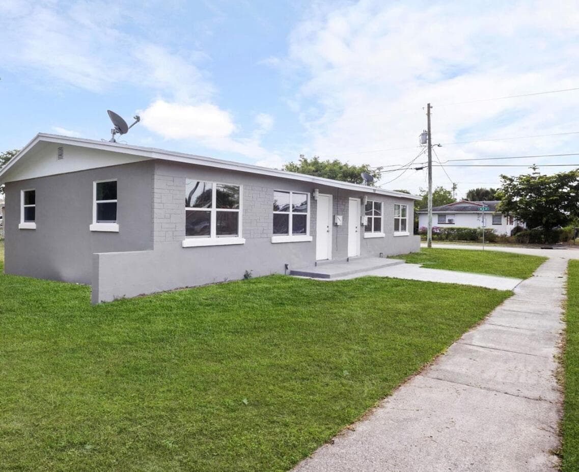 968 W 9TH Street # A1, Riviera Beach FL 33404