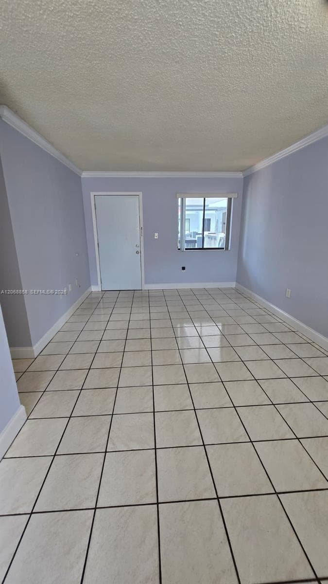 5290 W 21st Ct # 304, Hialeah FL 33016 photo 4