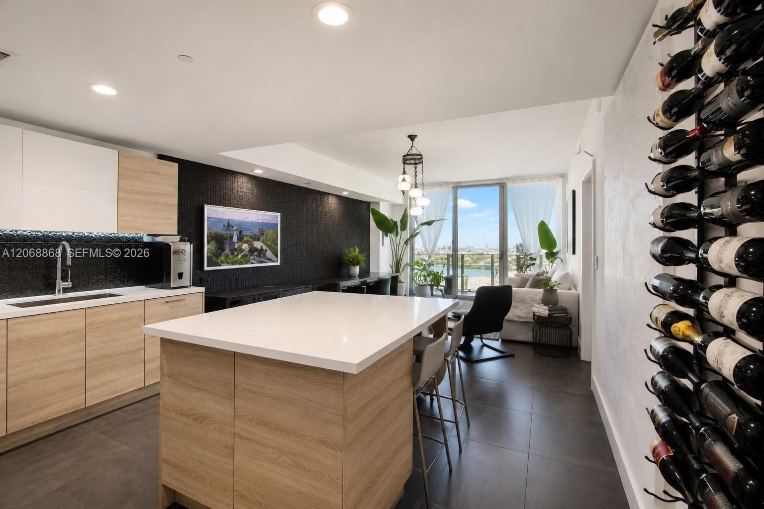 16385 Biscayne Blvd # 1920, North Miami Beach FL 33160 photo 3