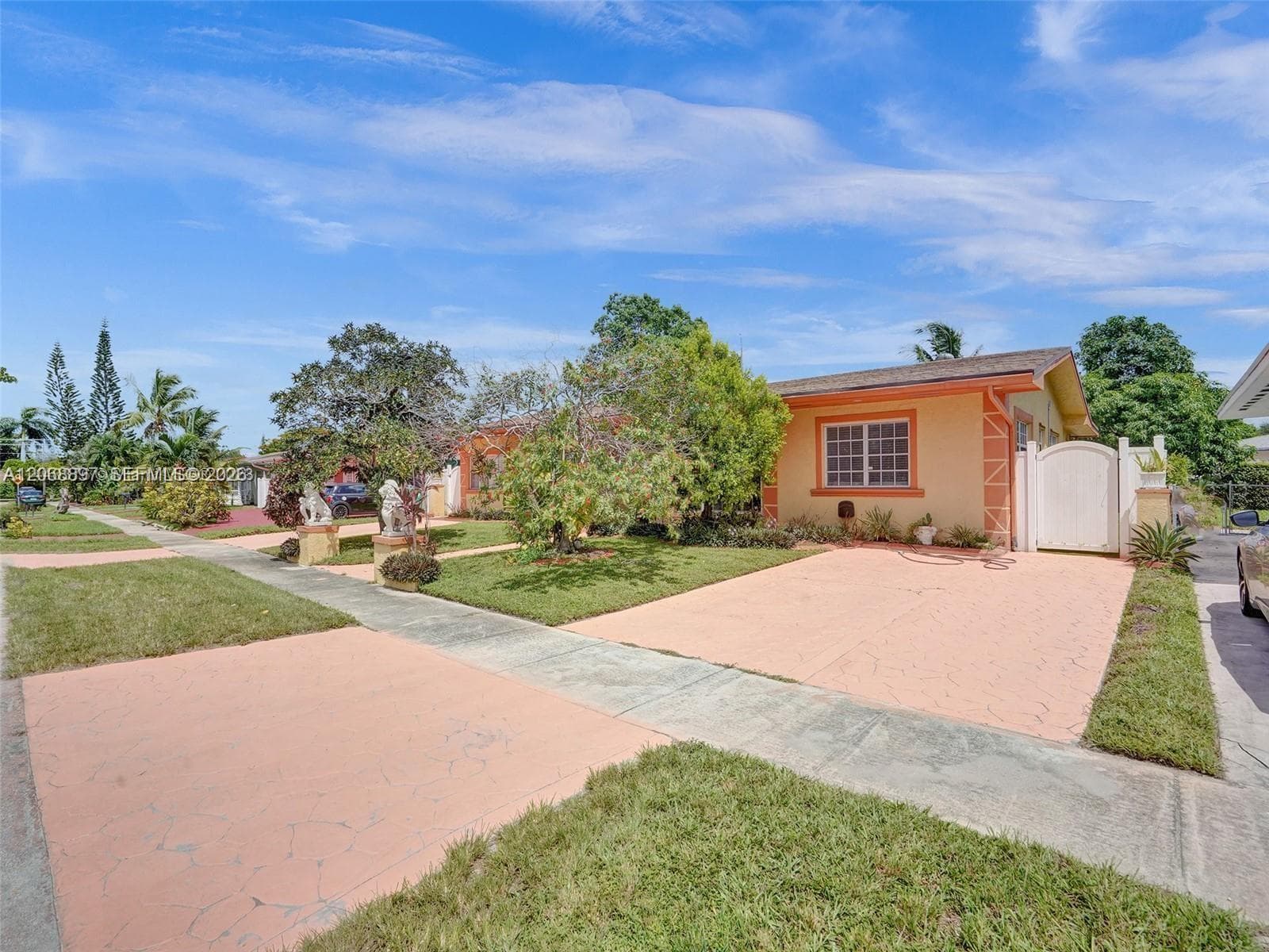 1161 NE 202nd St, Miami FL 33179 photo 3