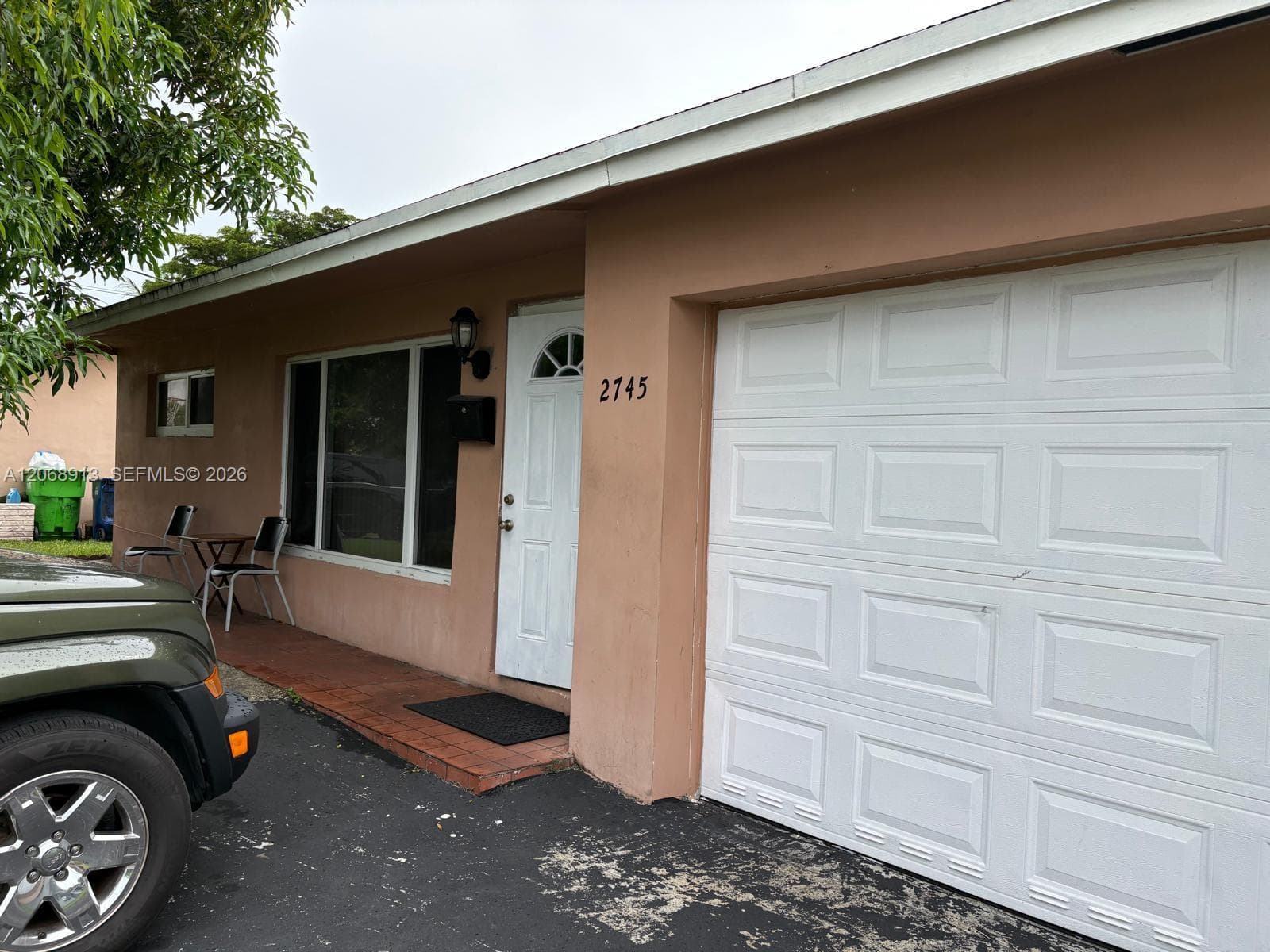 2745 NW 69th Ave, Sunrise FL 33313 photo 2