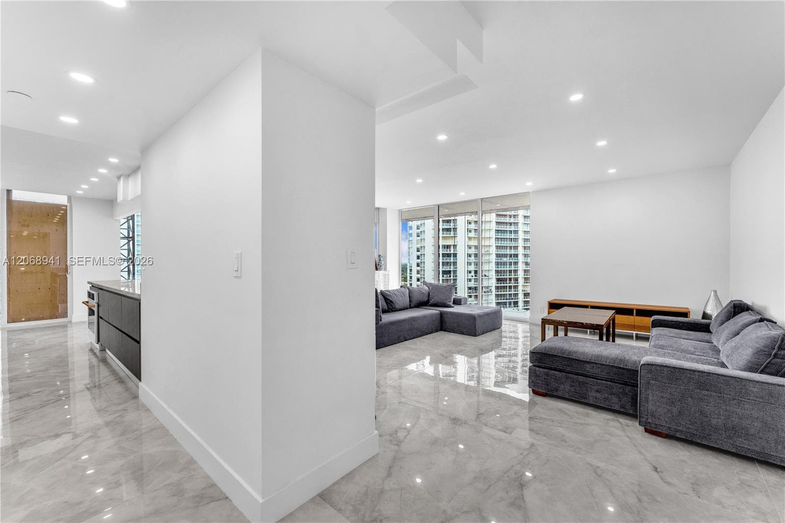 19355 Turnberry Way # 14D, Aventura FL 33180 photo 4