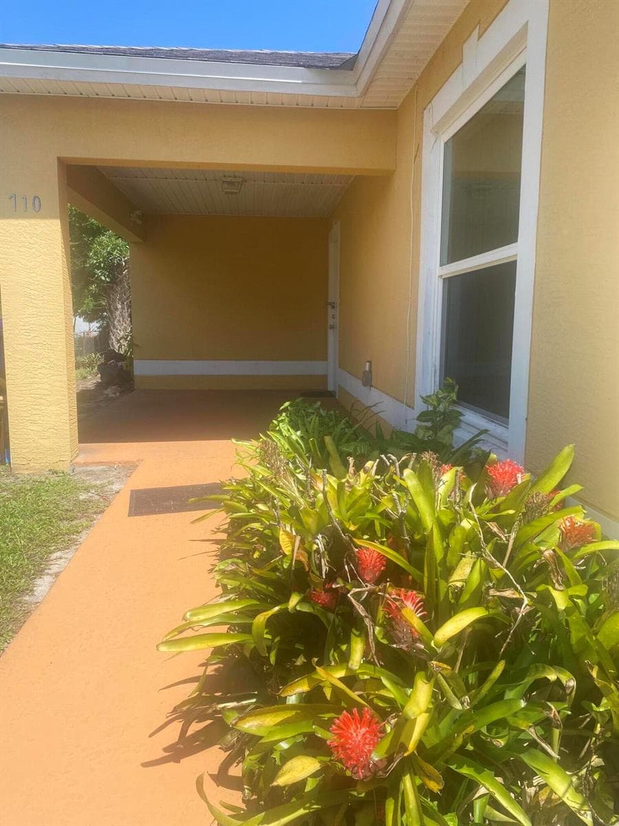 710 N 23rd Street, Fort Pierce, FL 34950 photo 2
