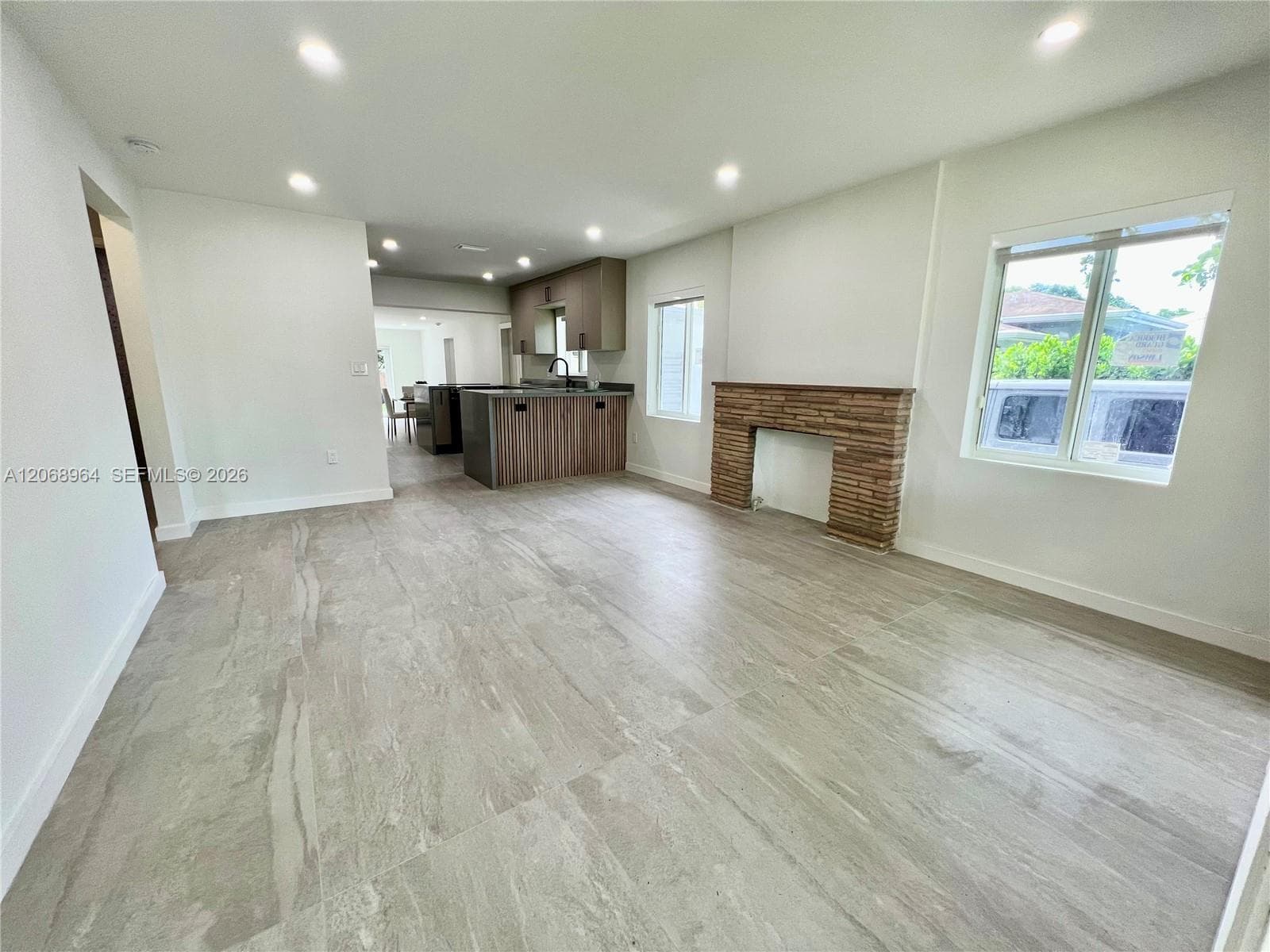 850 NE 127th St, North Miami FL 33161 photo 3