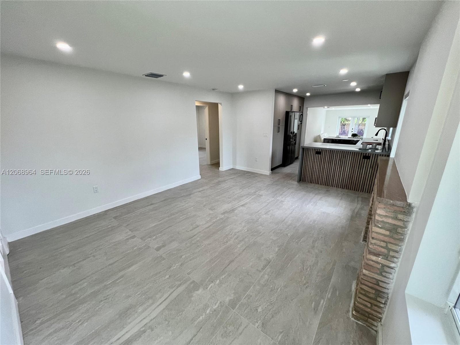850 NE 127th St, North Miami FL 33161 photo 4