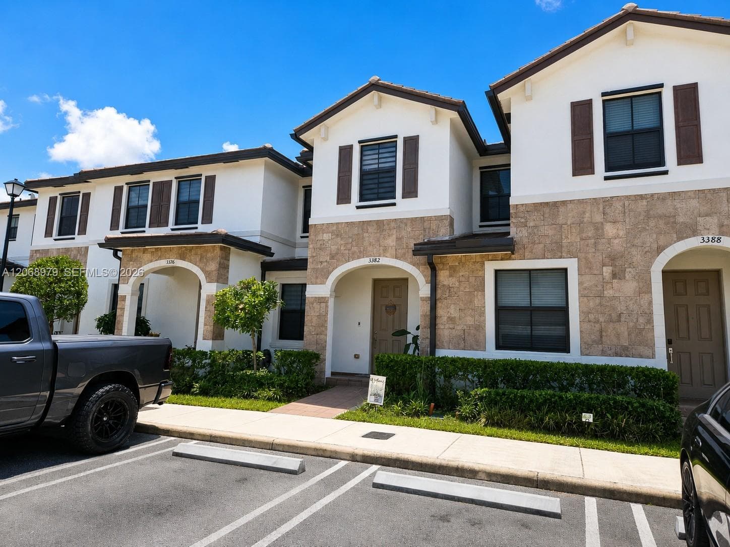 3382 W 114th Ter, Hialeah FL 33018 photo 2