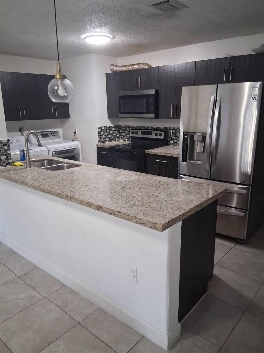 3718 NW 213th Street, Miami Gardens FL 33055 photo 4