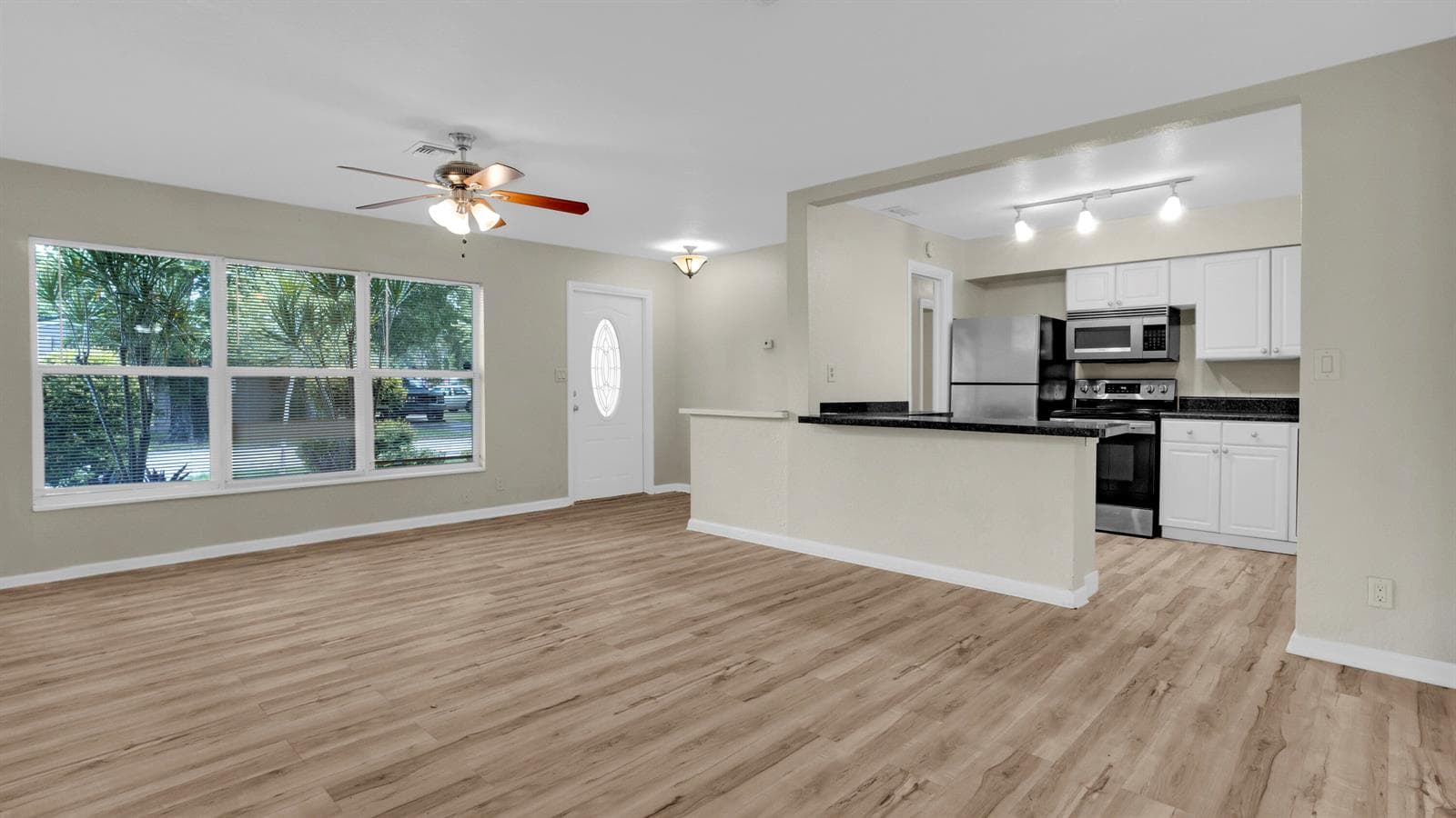 3002 ARTHUR Street, Hollywood FL 33021 photo 3