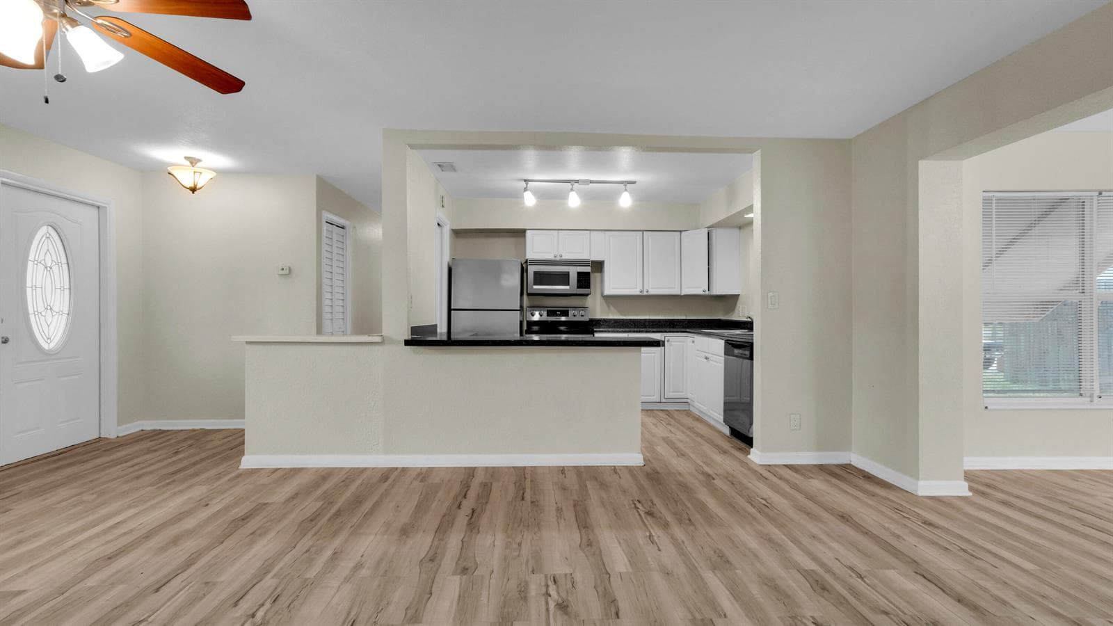 3002 ARTHUR Street, Hollywood FL 33021 photo 4
