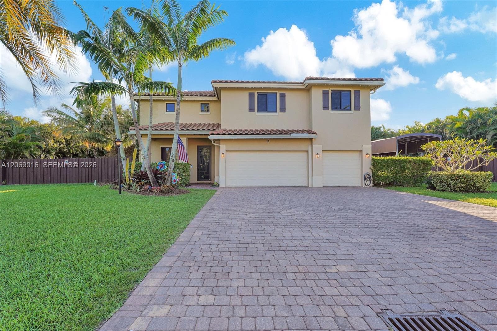 2150 NW 16th Pl, Homestead FL 33030 photo 2