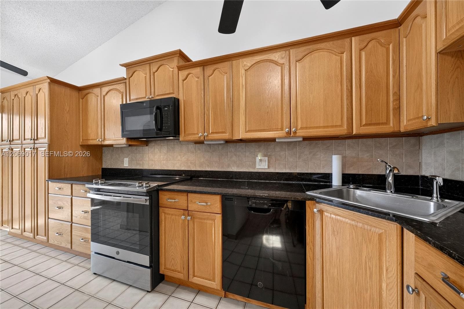1725 NW 71st Ave, Plantation FL 33313 photo 5