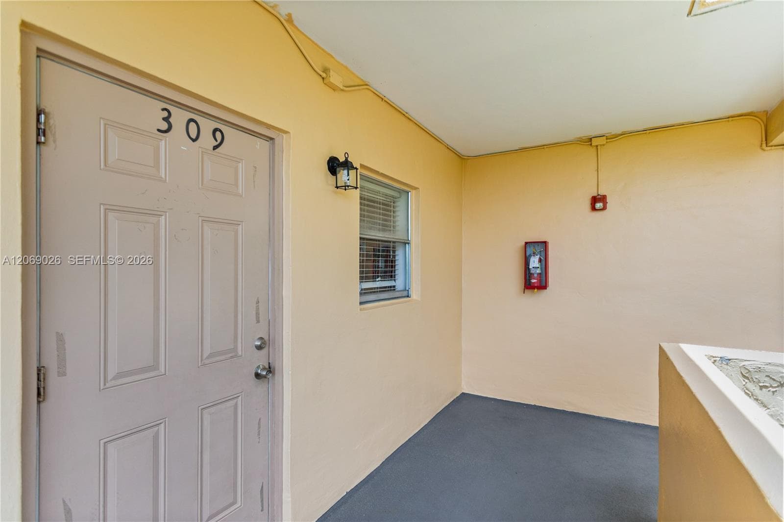 201 Berkley Rd # 309, Hollywood FL 33024 photo 3