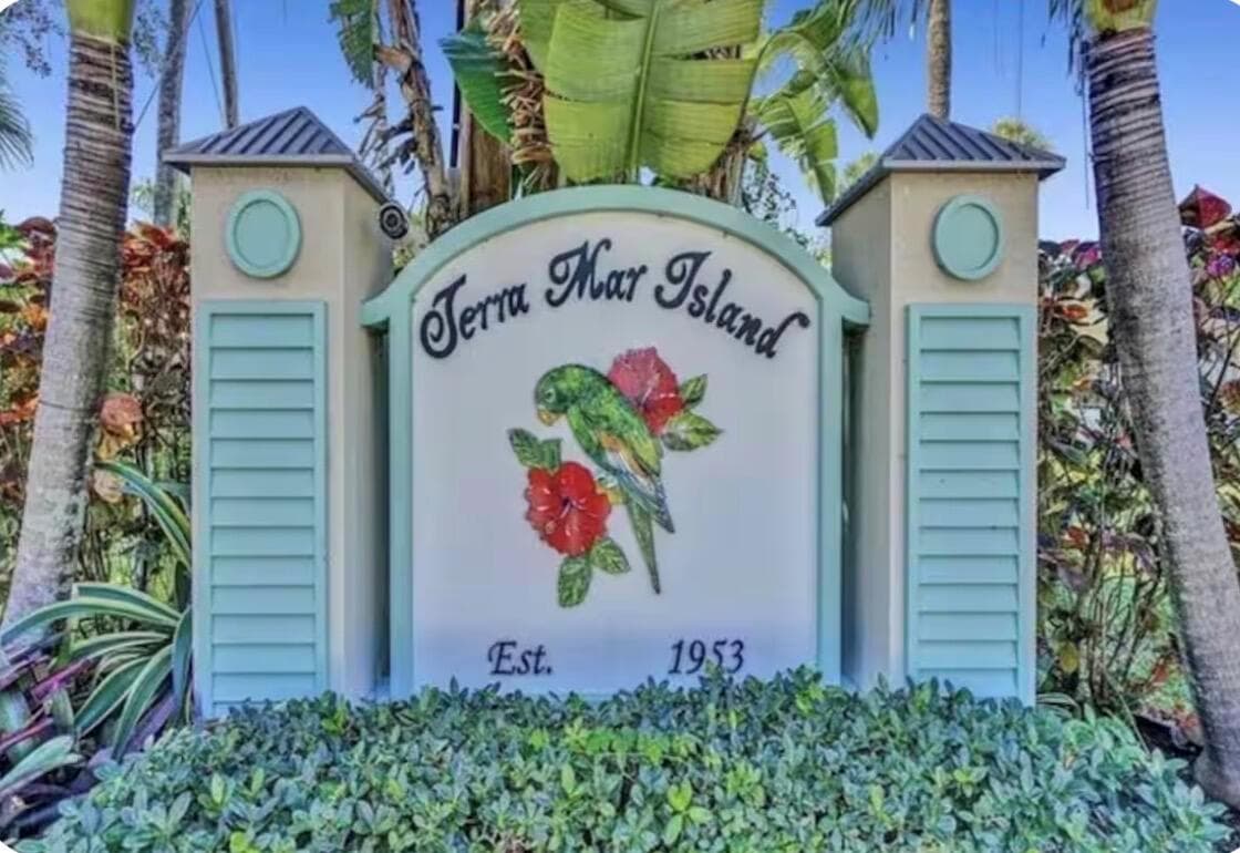 1800 E TERRA MAR Drive, Lauderdale By The Sea FL 33062 photo 3