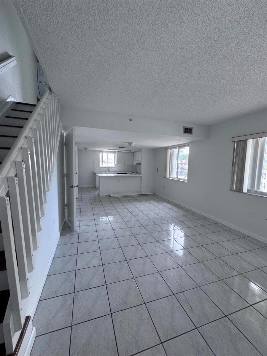 551 NW 82ND Avenue # 526, Miami FL 33126 photo 3