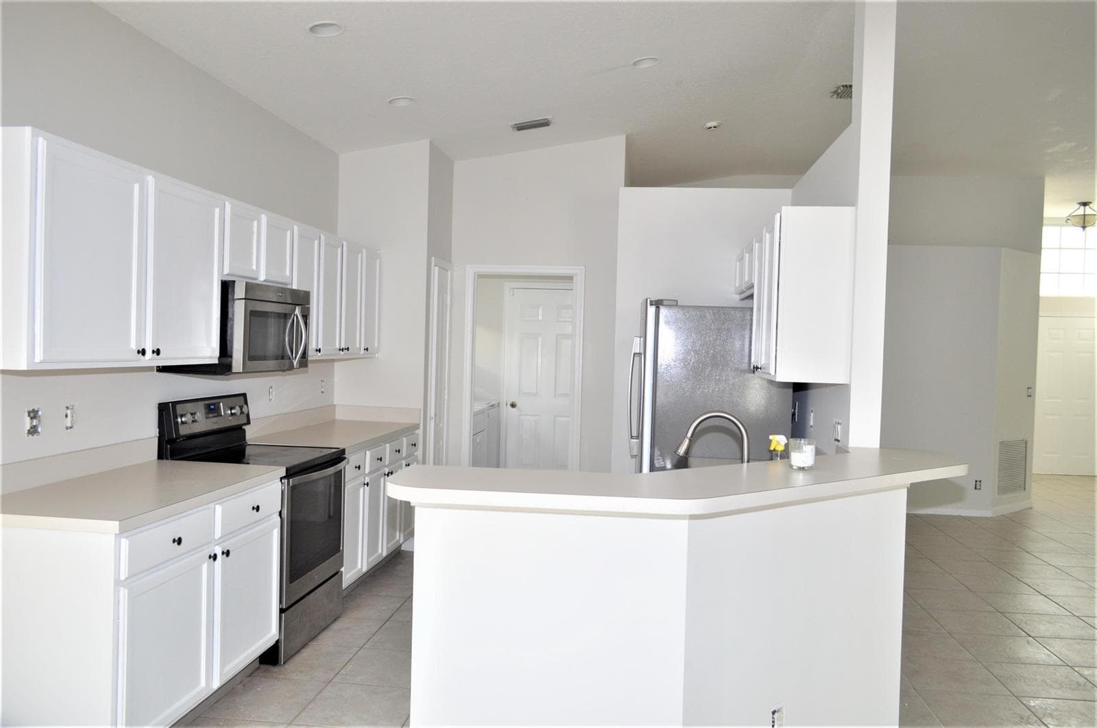 880 NW WATERLILY Place, Jensen Beach FL 34957 photo 2