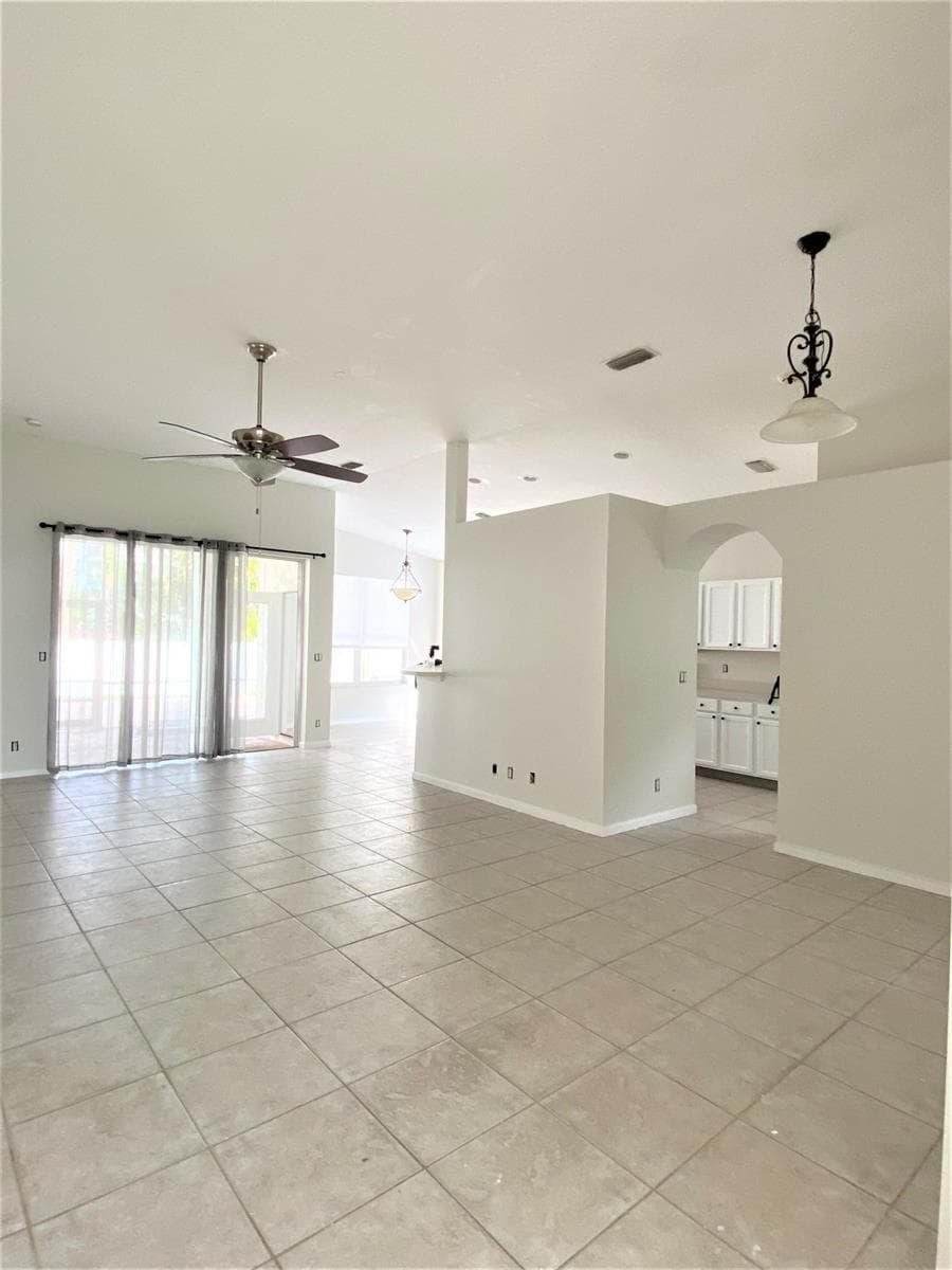 880 NW WATERLILY Place, Jensen Beach FL 34957 photo 3
