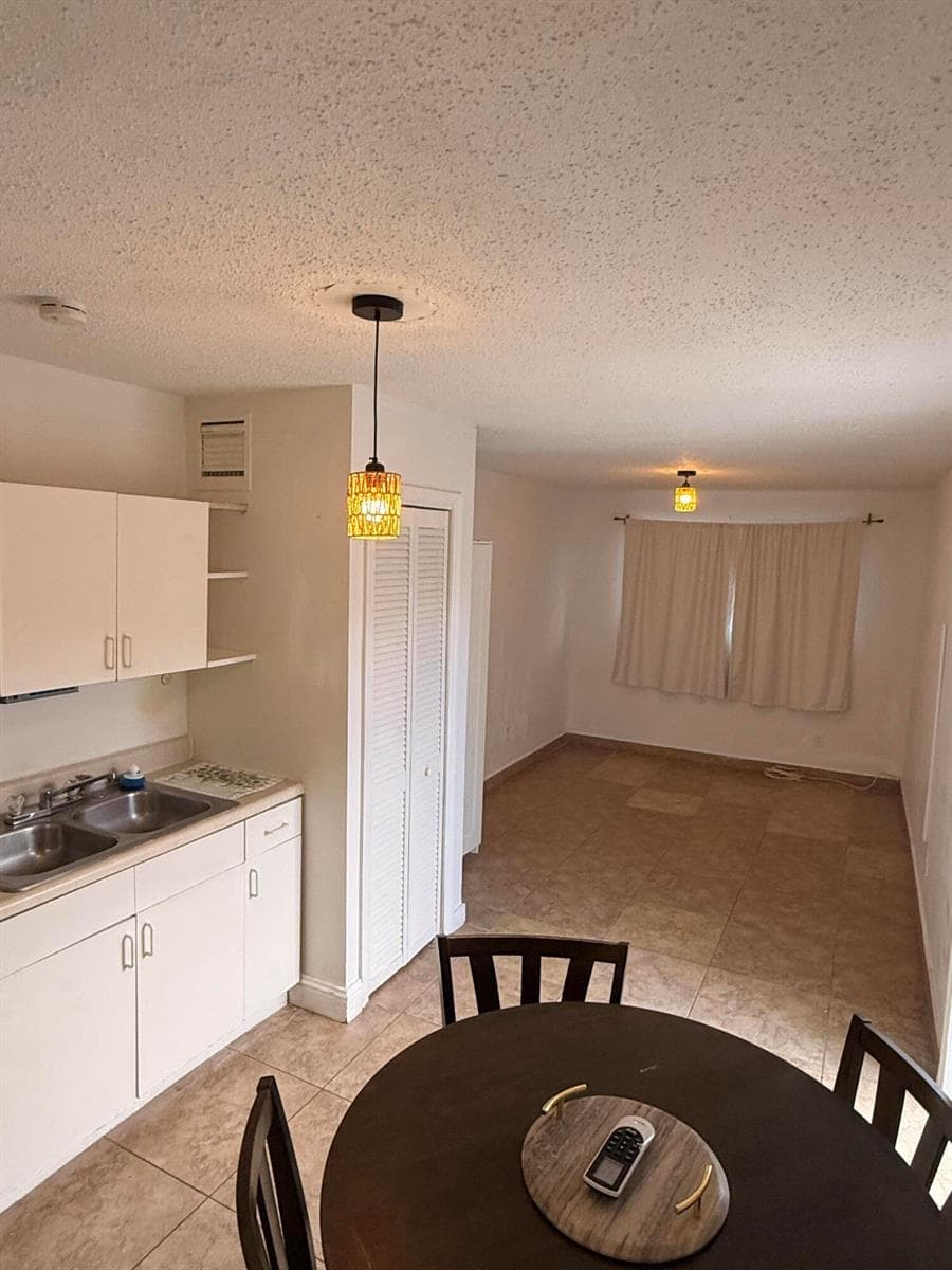 17131 NW 44TH Avenue, Miami Gardens FL 33055 photo 2