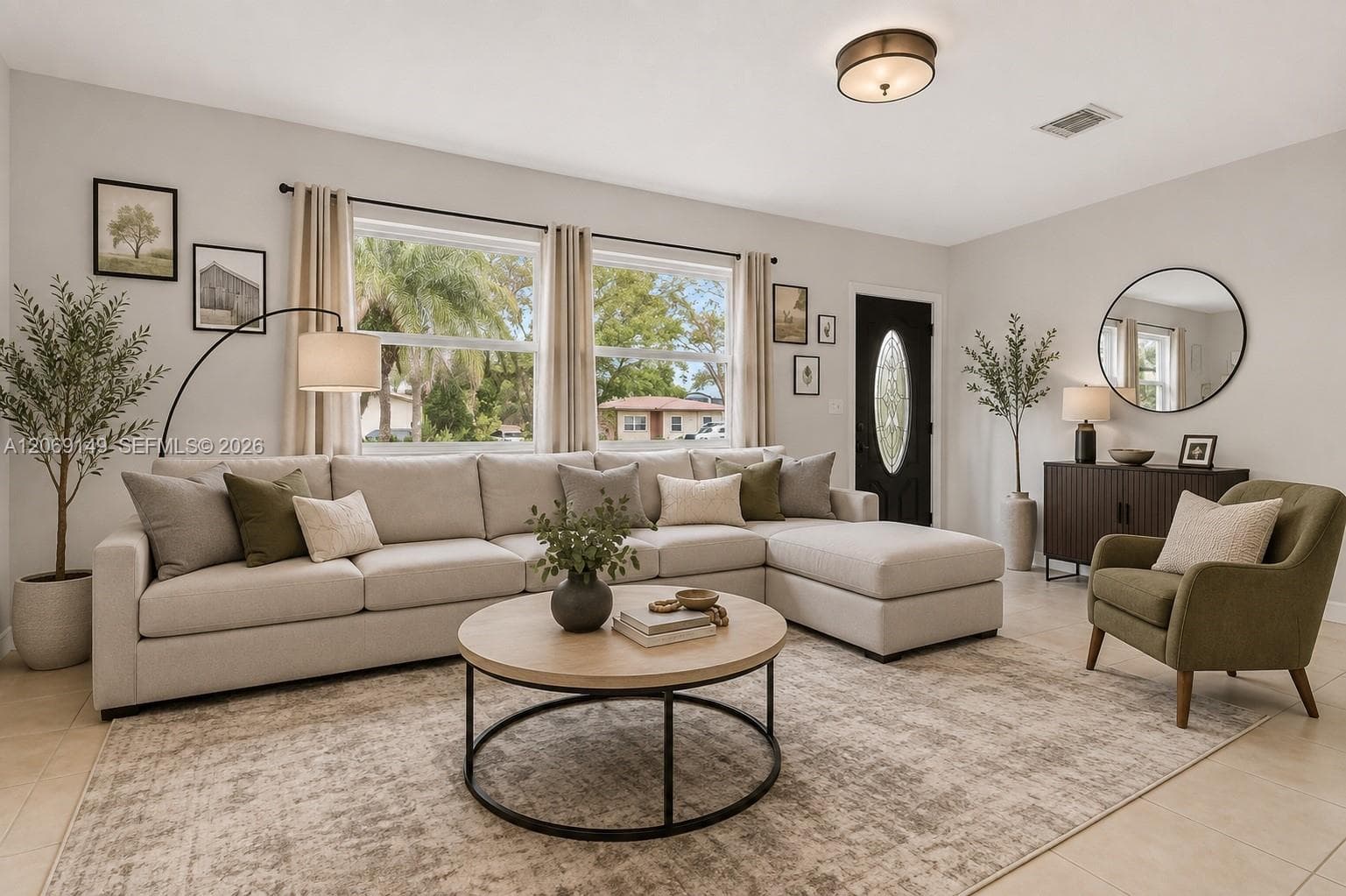 2842 Jackson St, Hollywood FL 33020 photo 2