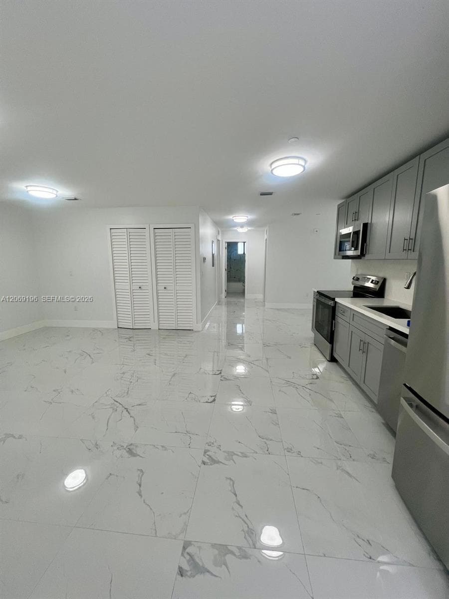 1860 NW 19th St # 201, Miami, FL 33125 photo 5