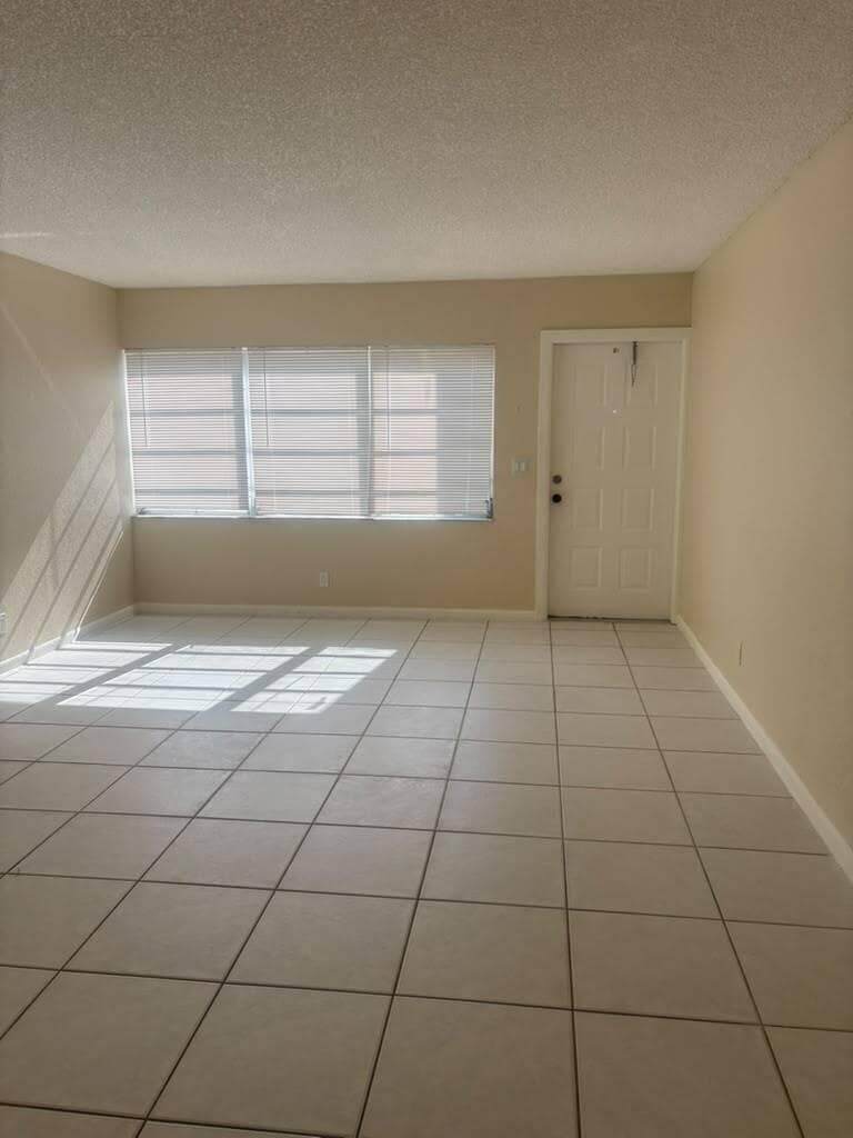 9980 TWIN LAKES Drive # 35-C, Coral Springs FL 33071 photo 3
