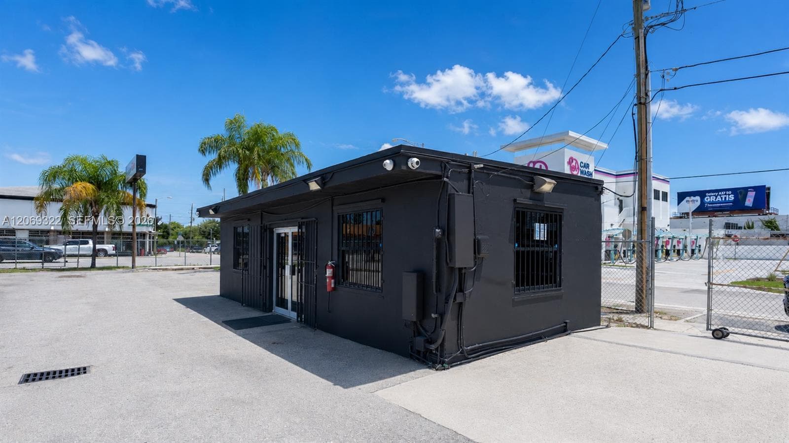 3100 NW 27th Ave, Miami FL 33142 photo 2