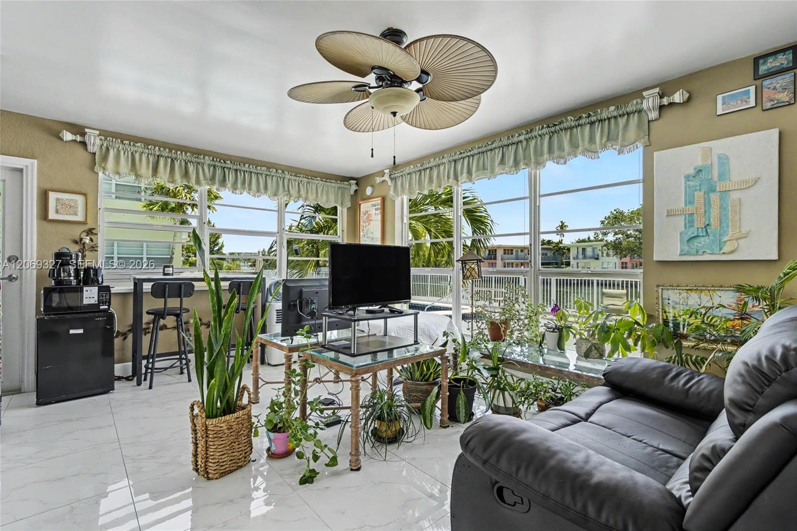 350 S Shore Dr # 15, Miami Beach FL 33141 photo 2