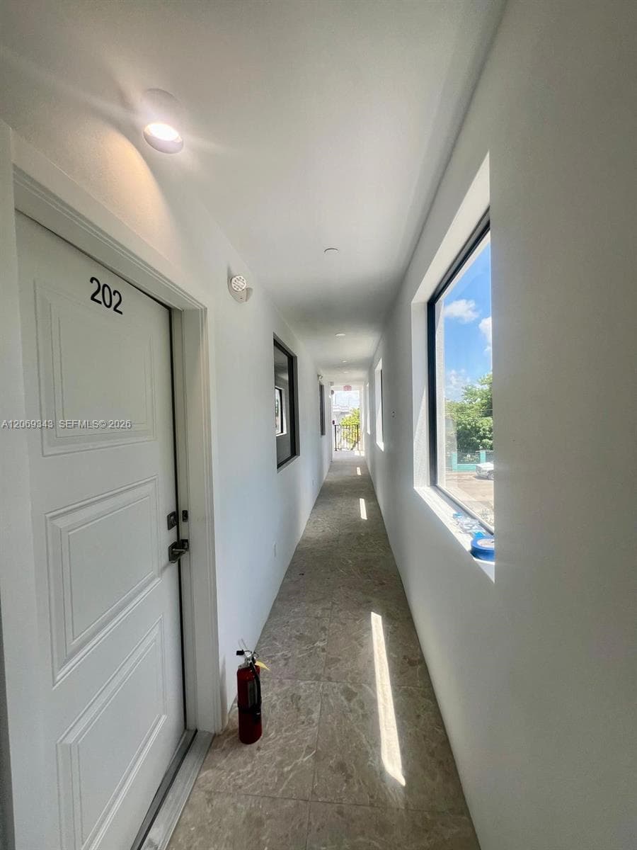 1860 NW 19th St # 202, Miami, FL 33125 photo 3