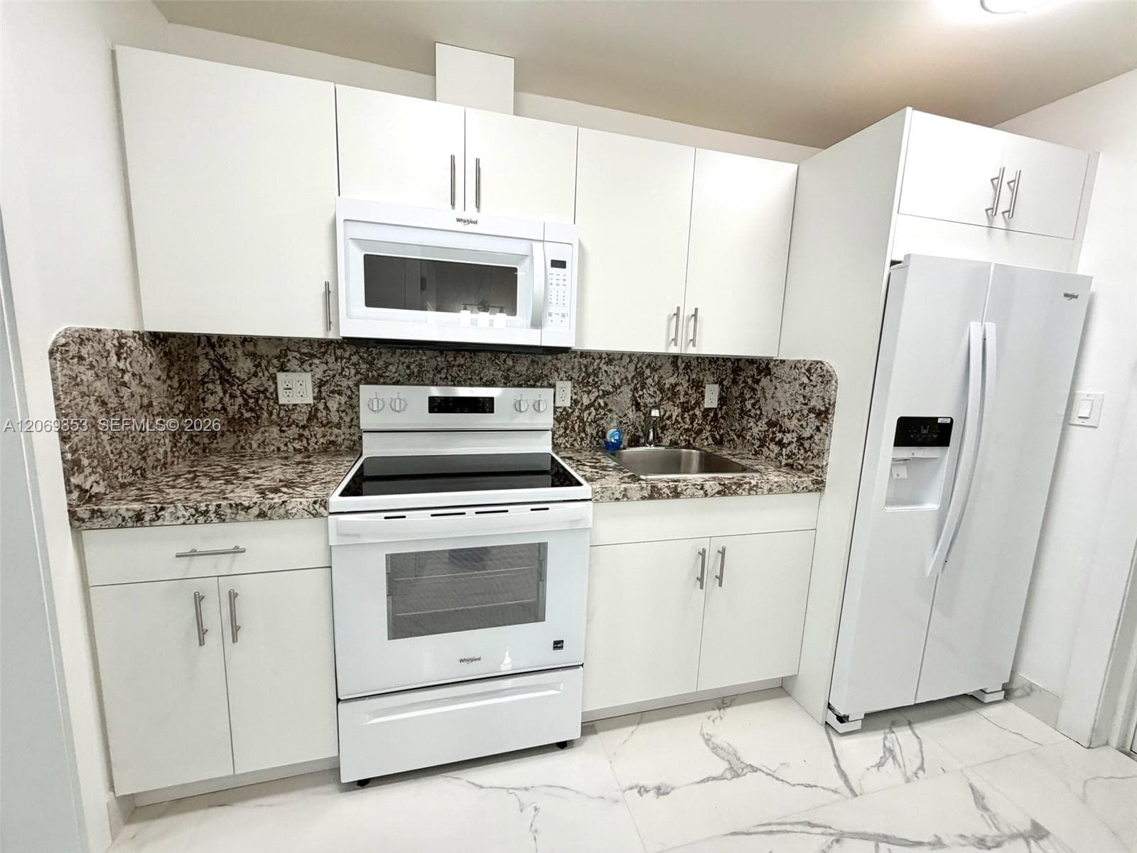 931 SW 82nd Ave # 3, Miami, FL 33144 photo 2