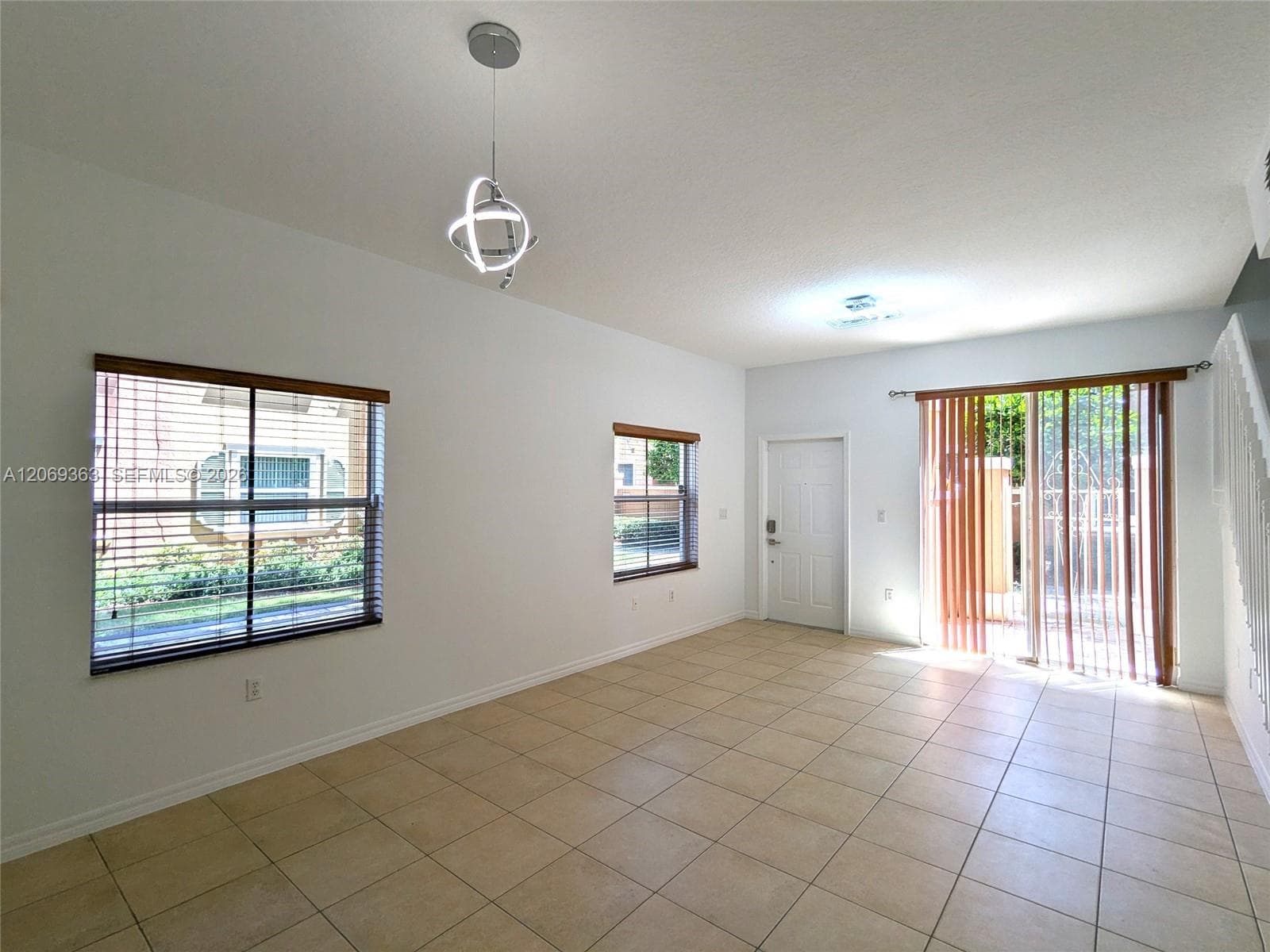 10645 SW 8th St # 2406, Pembroke Pines FL 33025 photo 2