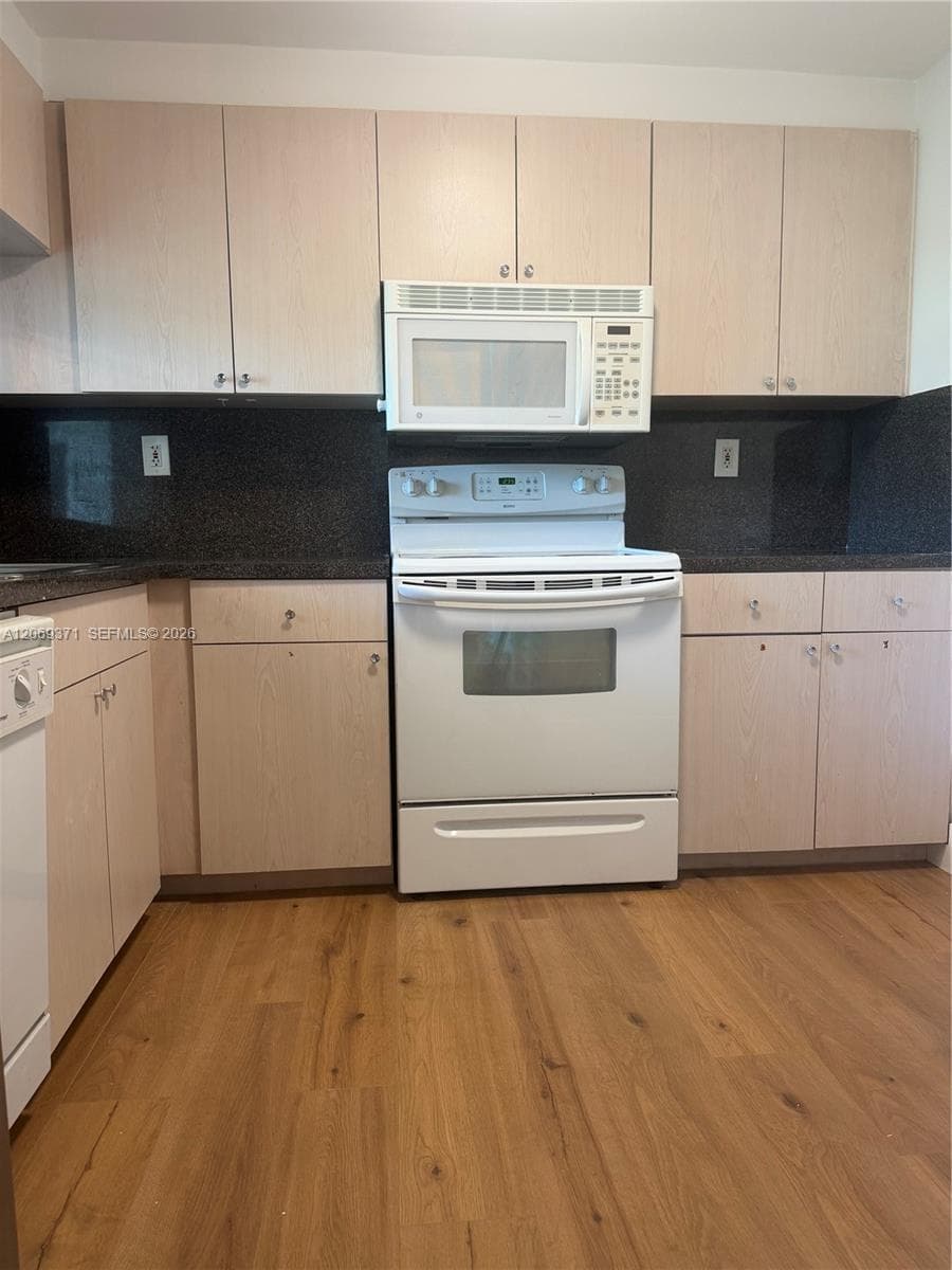 11750 SW 18th St # 1, Miami FL 33175 photo 2