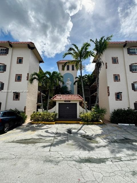 610 Tennis Club Dr # 407, Fort Lauderdale FL 33311 photo 2