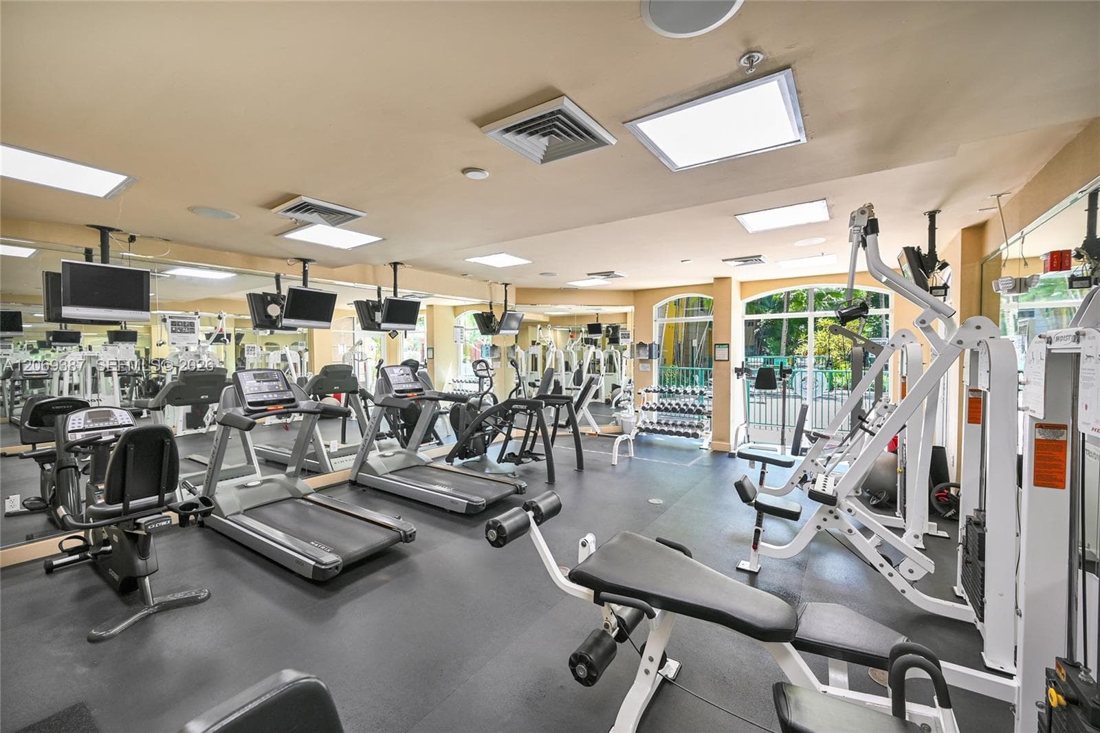 6001 SW 70th St # 227, South Miami FL 33143 photo 4